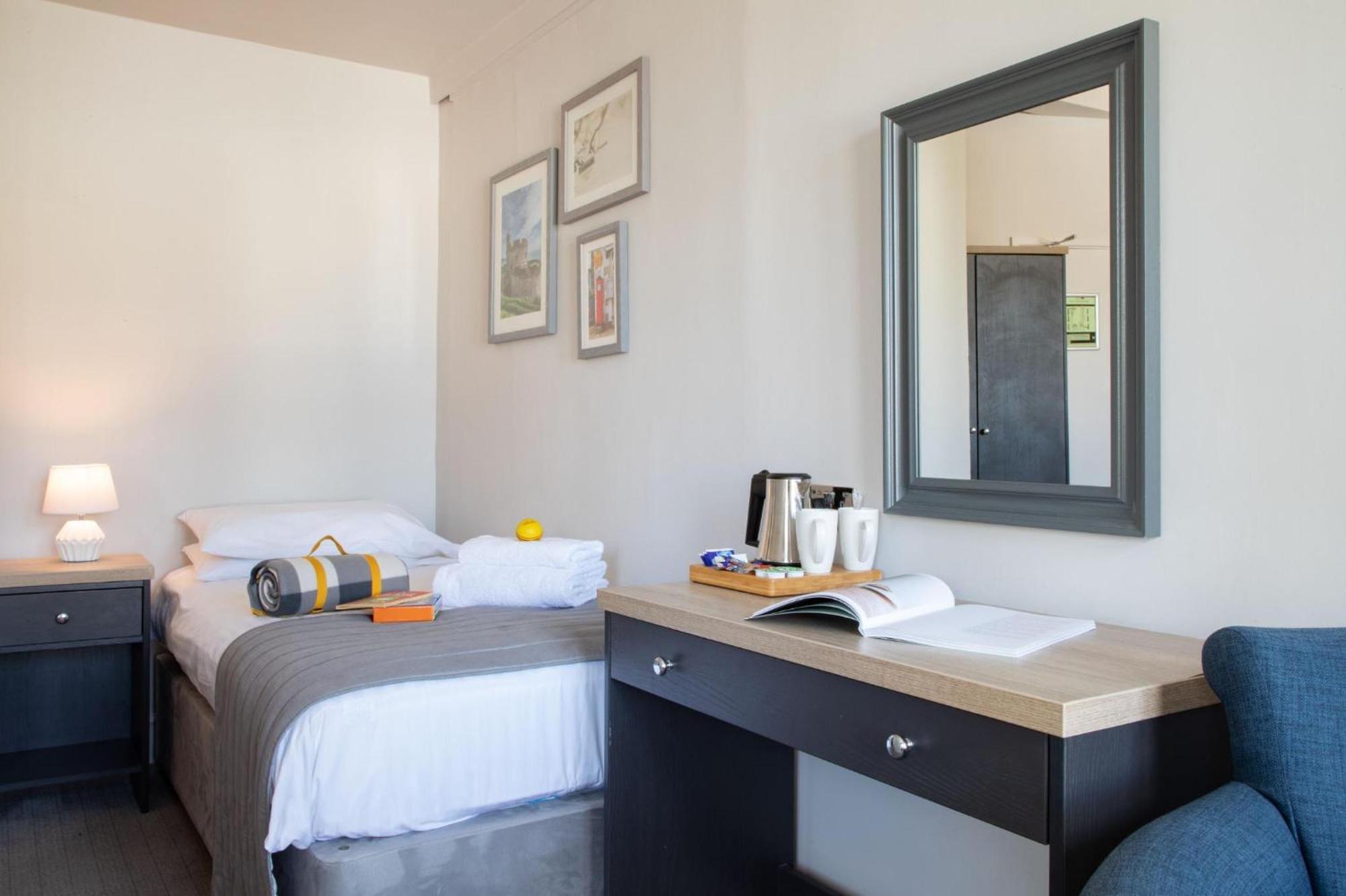 Ship And Castle Hotel Saint Mawes Ngoại thất bức ảnh